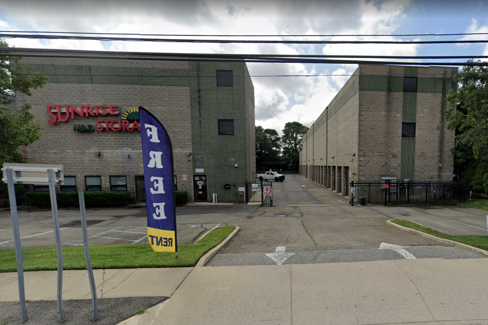 West Babylon - Sunrise Hwy